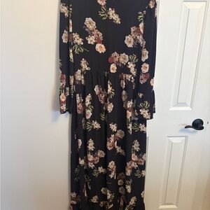 SHEIN Black Floral Long Sleeve Dress